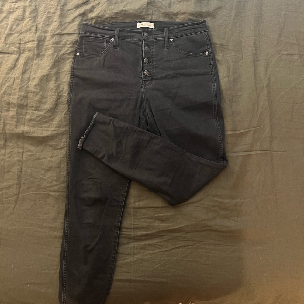 Madewell 10" High-Rise Skinny Jeans in Berkeley Black: Button-Through Edition